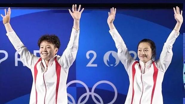 关于败北首场状态出色，RNG观众沸腾！，莱万多夫斯基重返赛场全场沸腾不已的信息-kaiyun网站